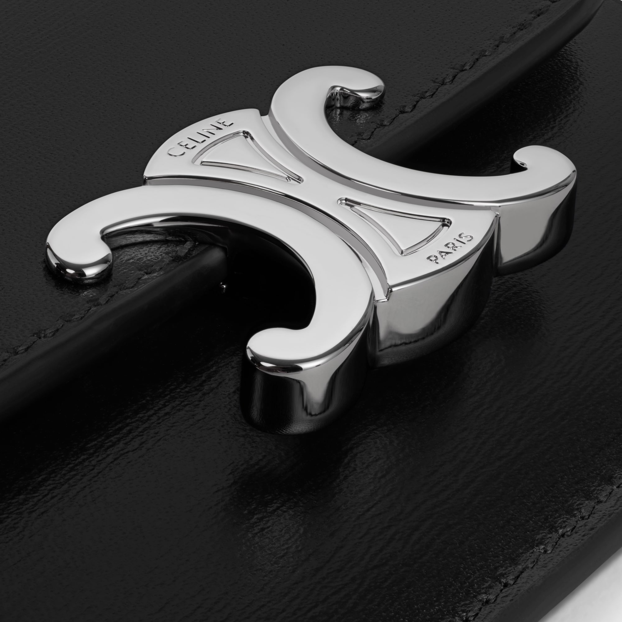 CARD HOLDER WITH FLAP TRIOMPHE IN SHINY CALFSKIN BLACK - Image 5