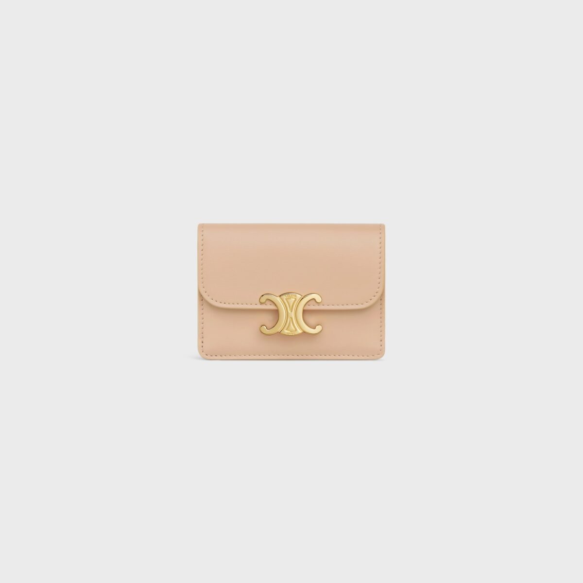 CARD HOLDER WITH FLAP TRIOMPHE IN SHINY CALFSKIN OAT BEIGE